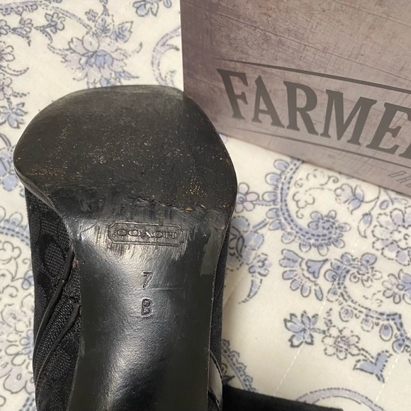 COACH Signature Booties Size 7B - Picture 7 of 7